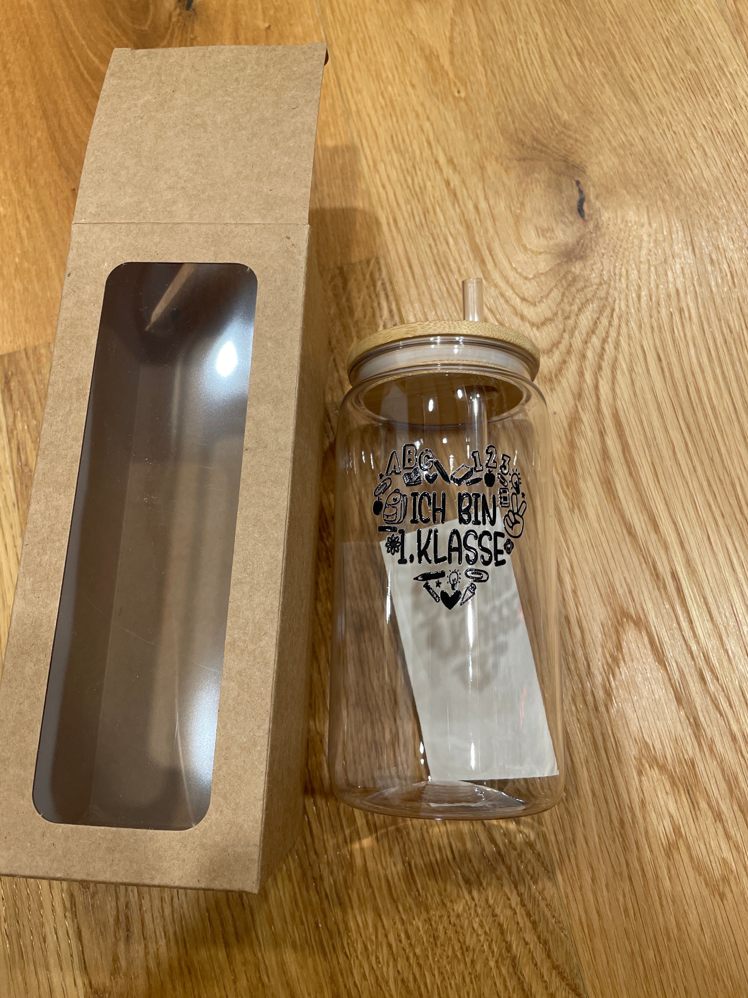 Wiederverwendbarer Trinkbecher mit Bambusdeckel & Strohhalm – stylisch, praktisch & perfekt für unterwegs!