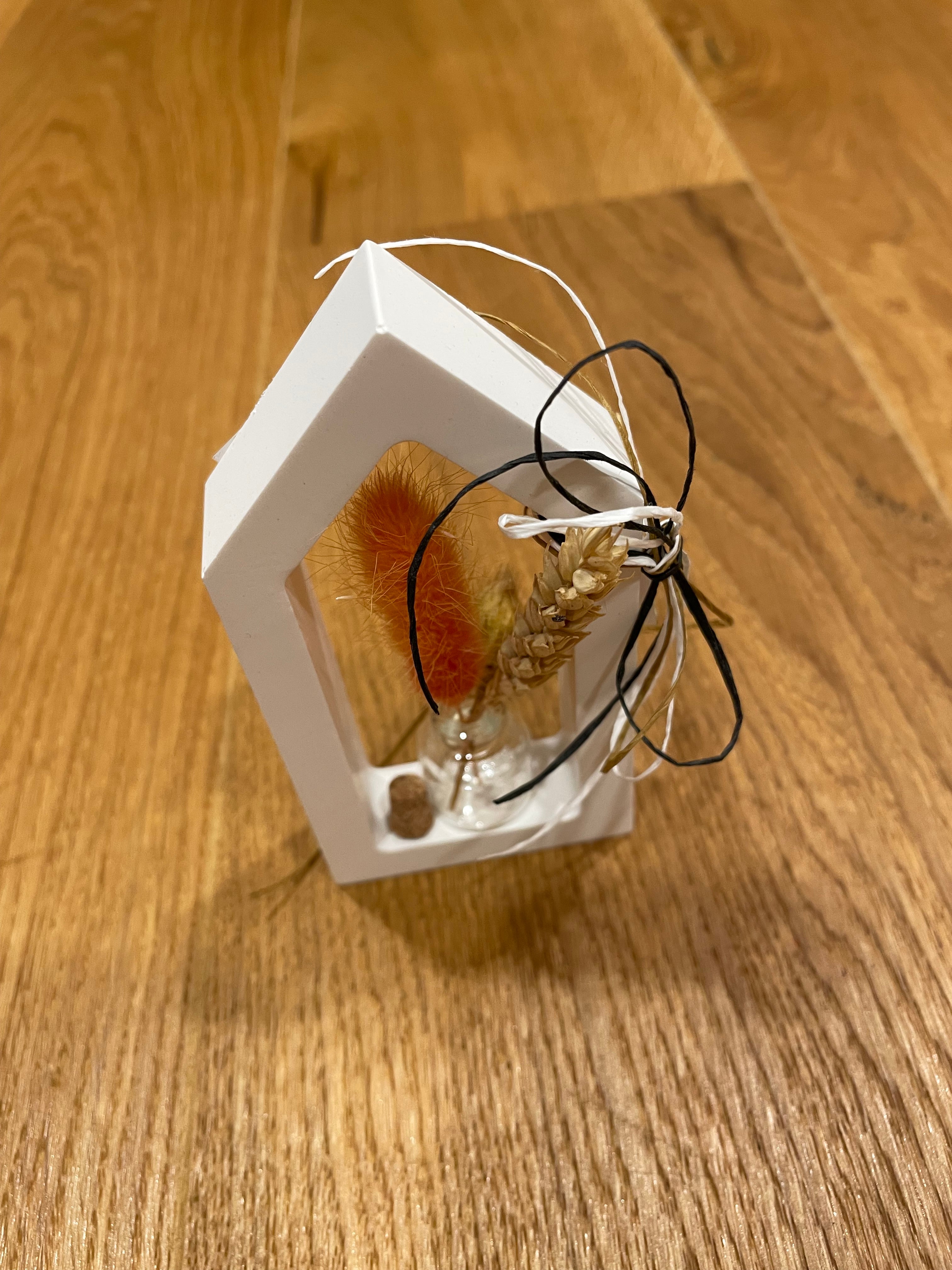 🏠 Mini-Dekohaus aus Gießmasse mit Trockenblumenvase – natürlich & stilvoll 🌿