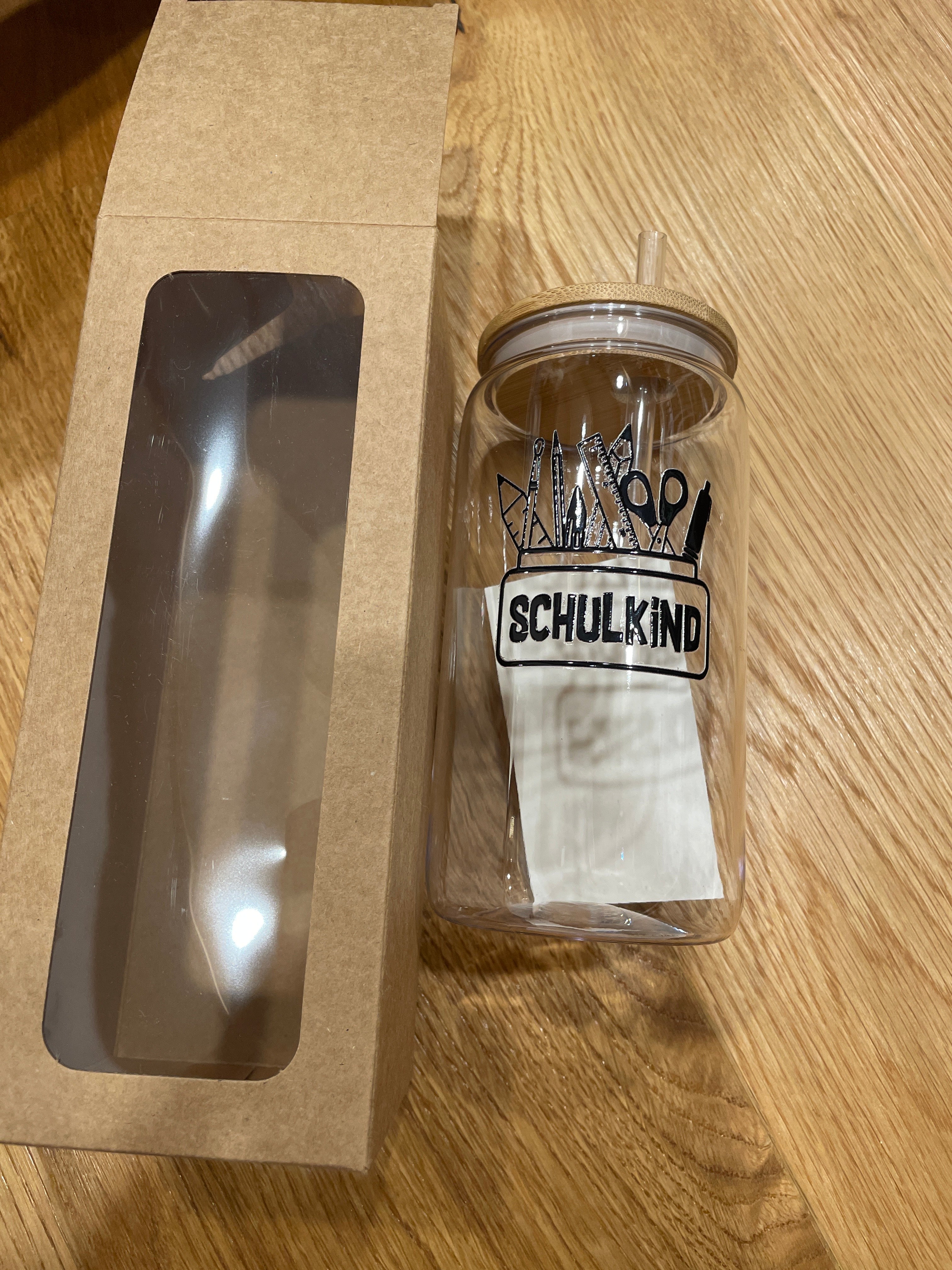 Wiederverwendbarer Trinkbecher mit Bambusdeckel & Strohhalm – stylisch, praktisch & perfekt für unterwegs!