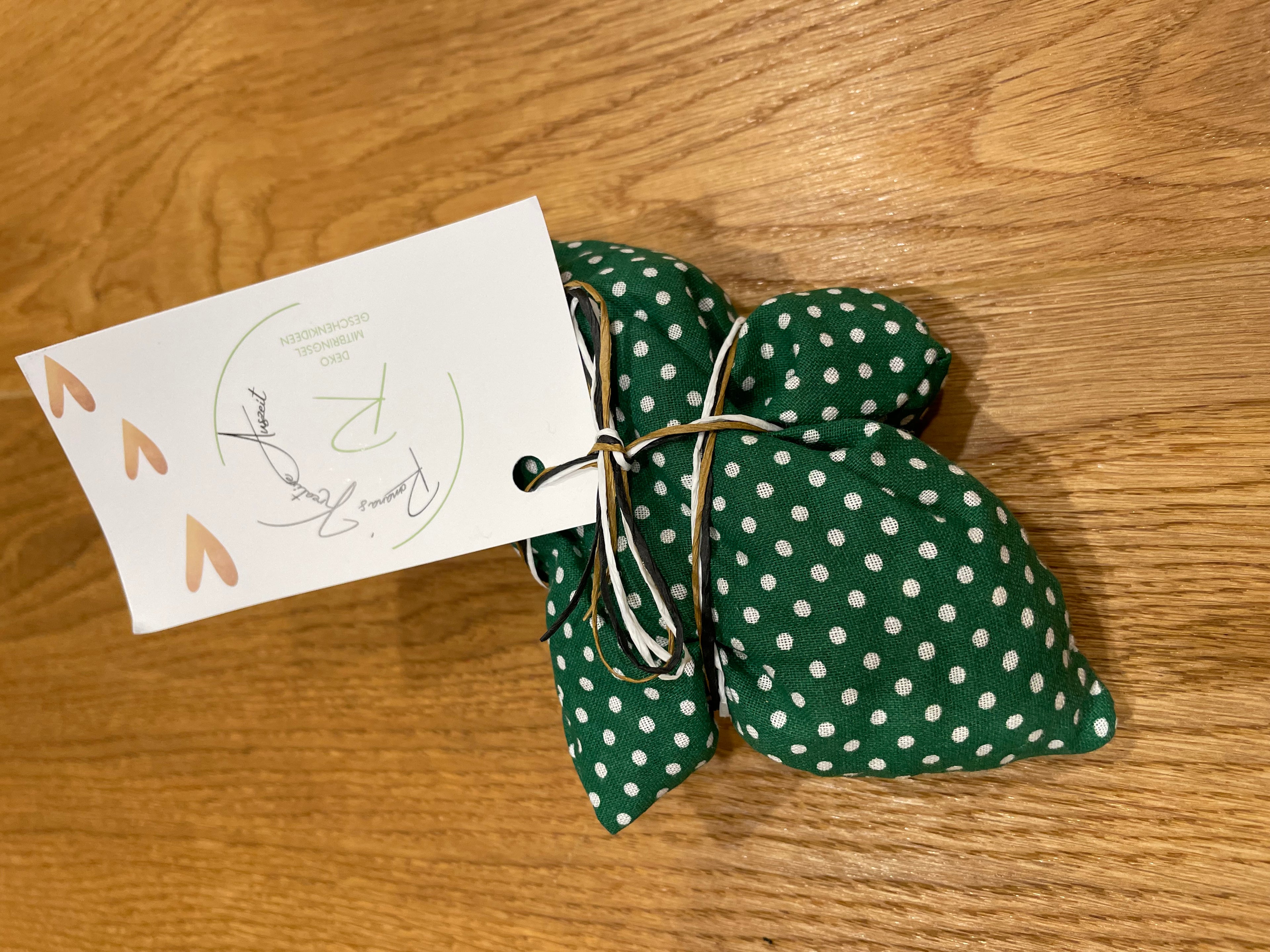 💚 Kirschkern-Taschenwärmer – grün mit weißen Punkten 🍒