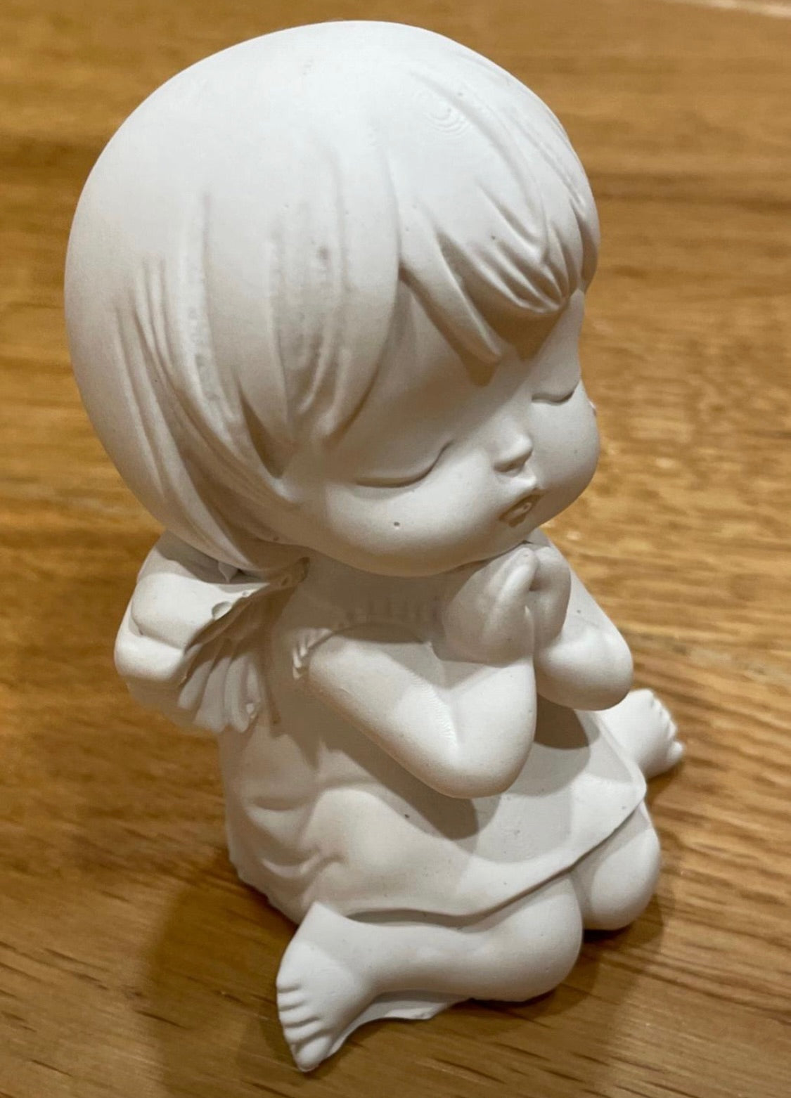 Betender Engel aus Gießmasse – Symbol für Schutz & Frieden 🕊️