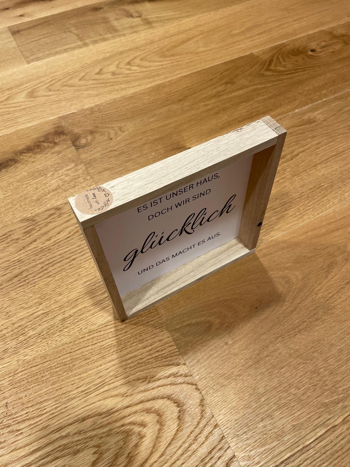 Klötzchen Spruch auf DesignPapier im Holzsticks Rahmen "Es ist keine Villa..."