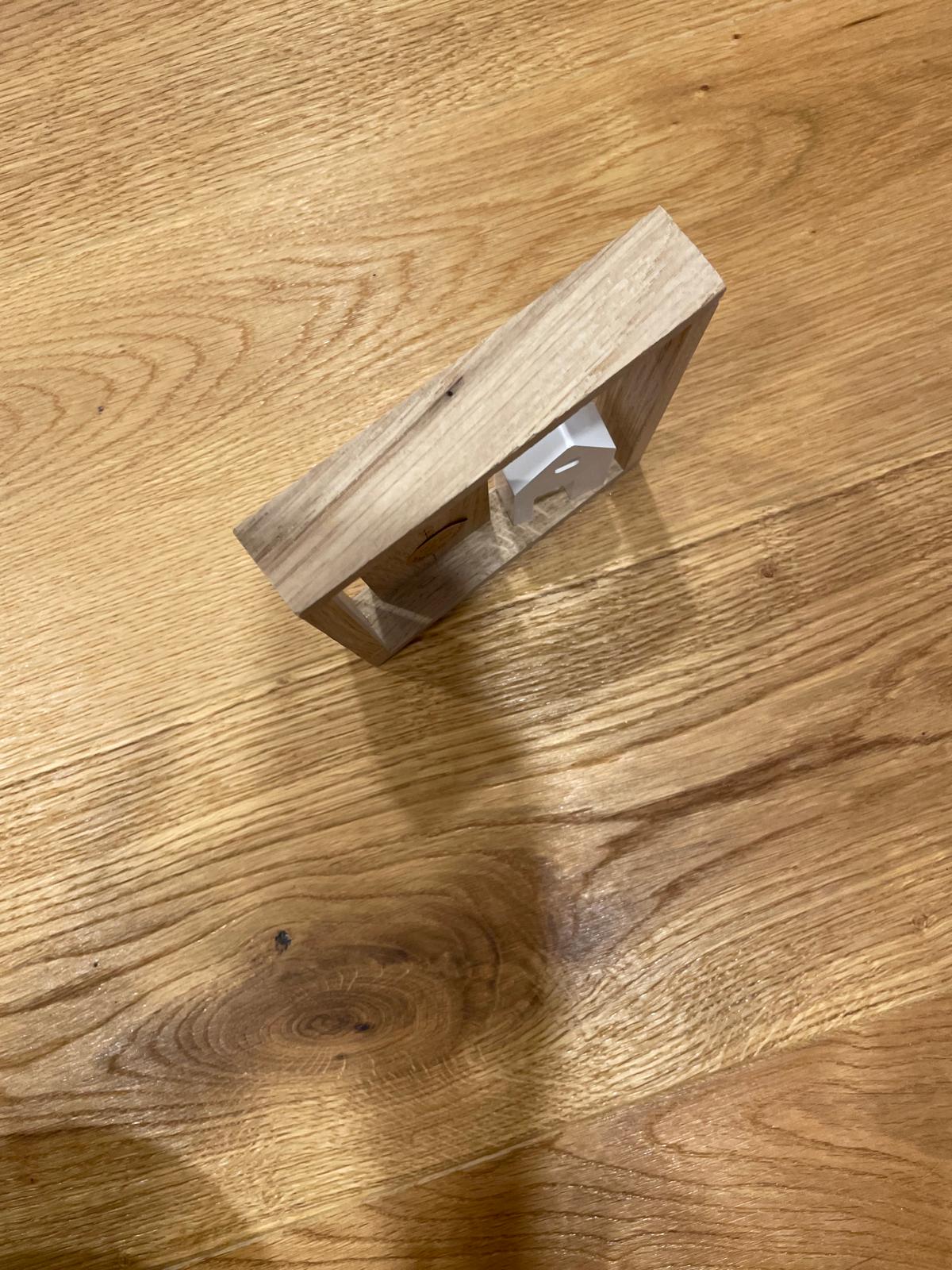 Handgemachter Deko‑Rahmen „HomeSweetHome“ – Häuschen aus Gießmasse – Geschenkidee für den Eingangsbereich