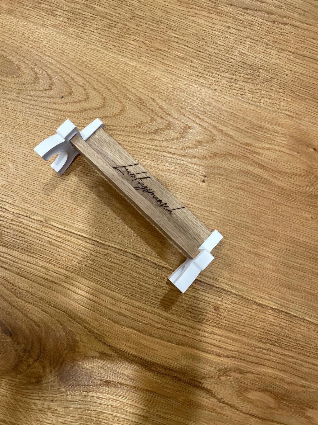 Mini‑Bank „Lieblingsmensch“ – Handgemachte Deko aus Gießmasse & Holz – Geschenkidee für besondere Menschen