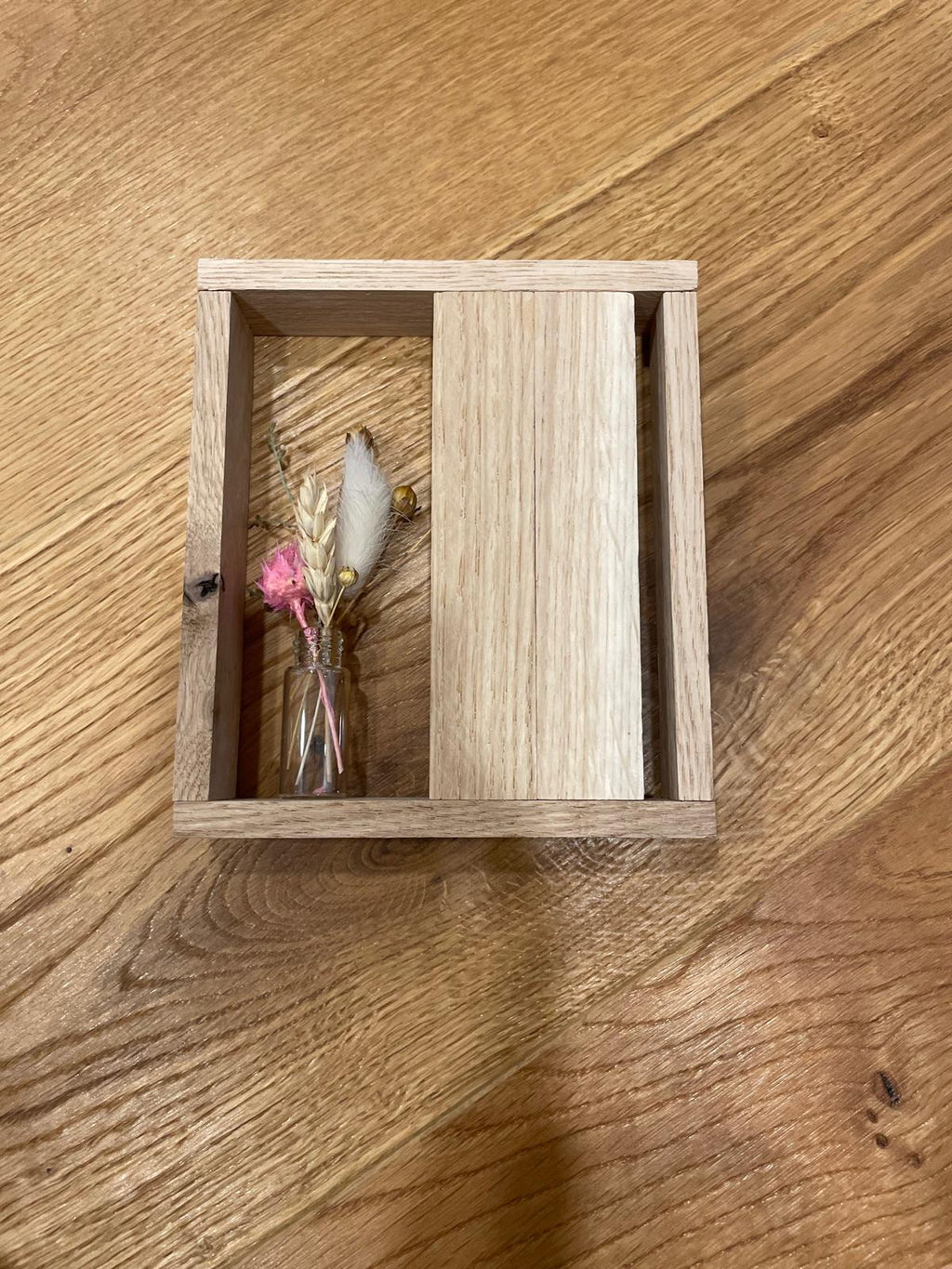 Mini‑Vase & Trockenblumen – Willkommensschild für den Eingangsbereich – Geschenk zur Einweihung "Wohlfühlplatz"