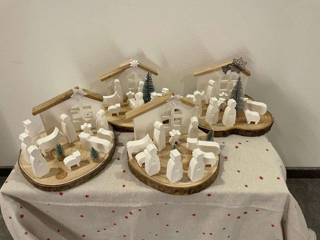 🌟 Schlichte Weihnachtskrippe🌟 Handgemachte Krippe aus Gießmasse auf Baumscheibe – schlicht, modern & voller Weihnachtszauber 🌟  aus Holzklötzchen – modern, natürlich & liebevoll handgemacht 🌟